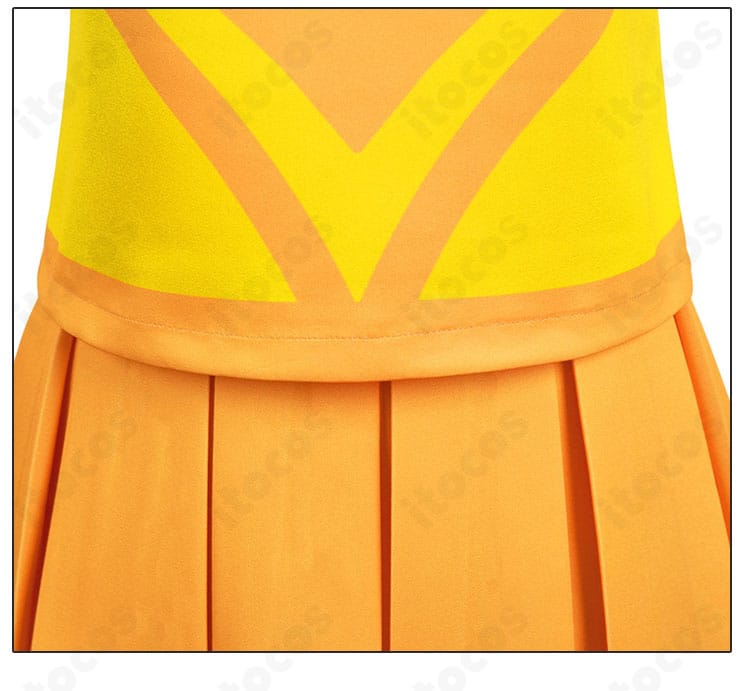 ウエスト装飾のアップ。切り替えラインと装飾パーツでスタイル良く見せる腰回りの意匠。