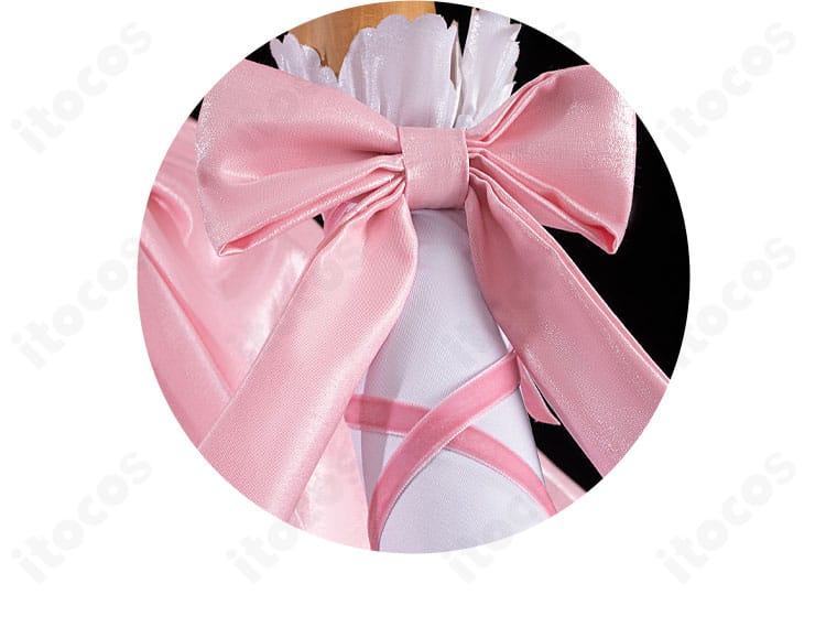 袖口の飾りとカフの質感ディテール｜星名歌唄コスプレ