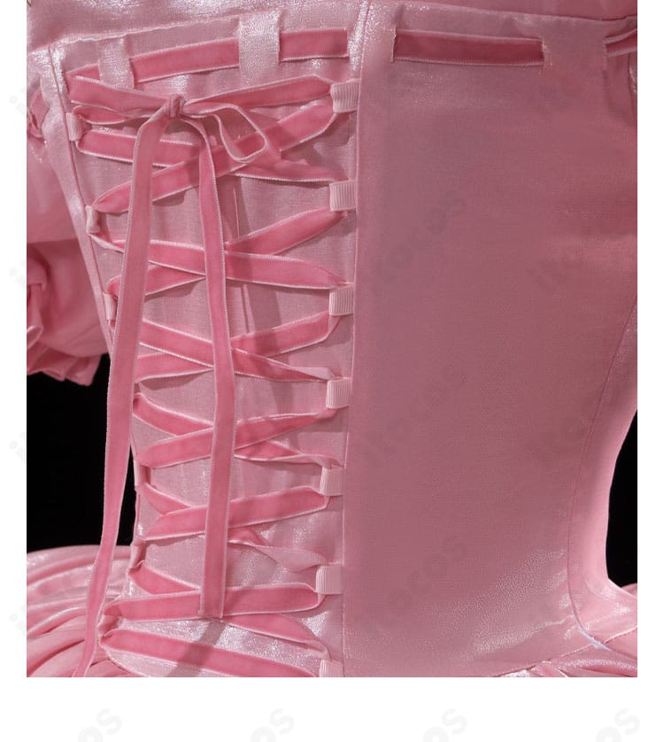 後ろ姿の装飾配置とラインが分かる背面ディテール｜星名歌唄 天使衣装