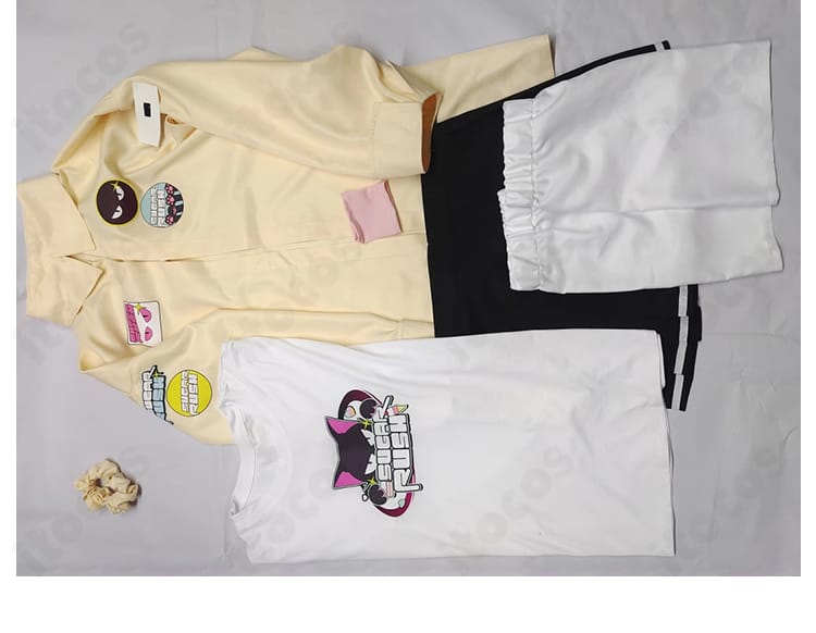 セット内容イメージ：コート、インナー、ミニスカート、髪飾り、レッグカバー、リストバンドを配置して構成を紹介。