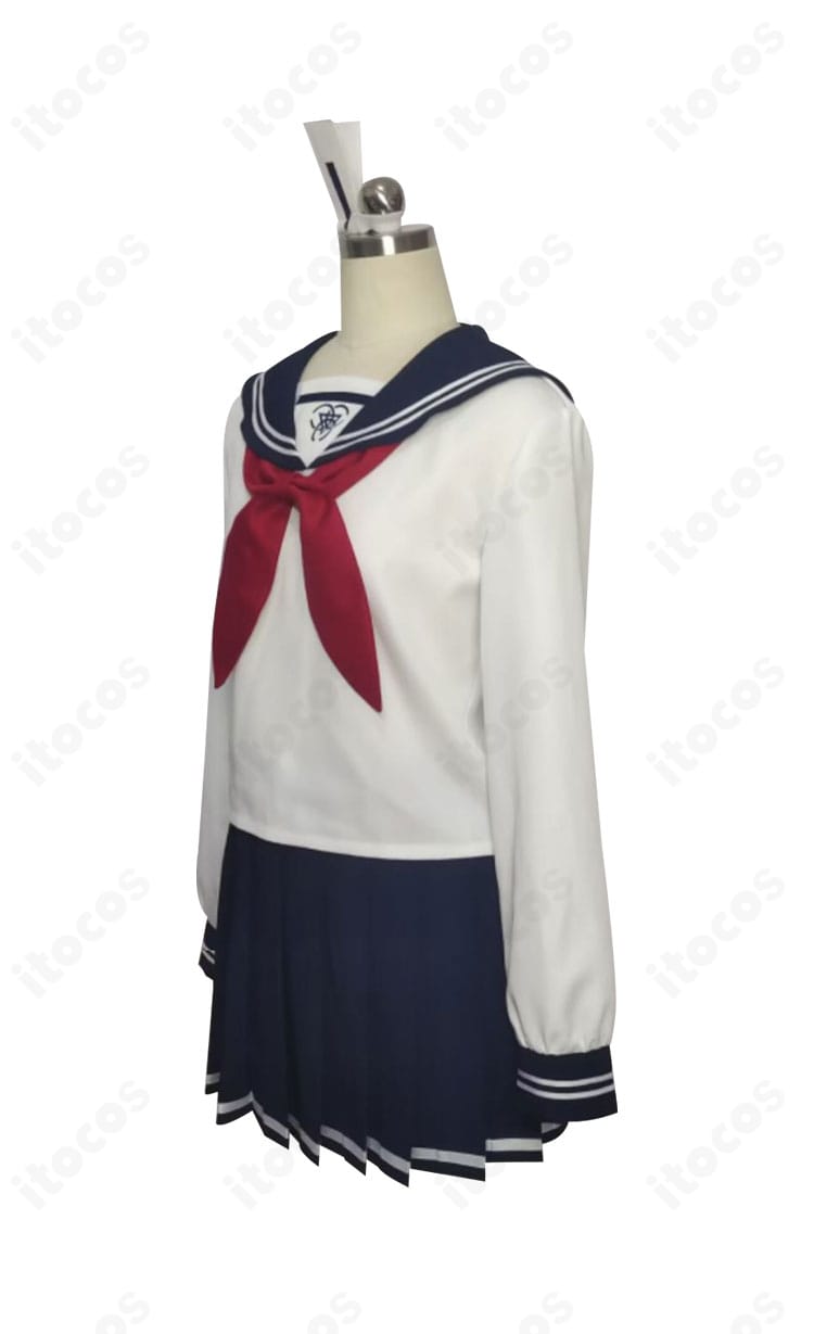 ブルーアーカイブ 柚鳥ナツ コスプレ 左側ディテール コートの縁取りとアクセントの造形が分かる画像