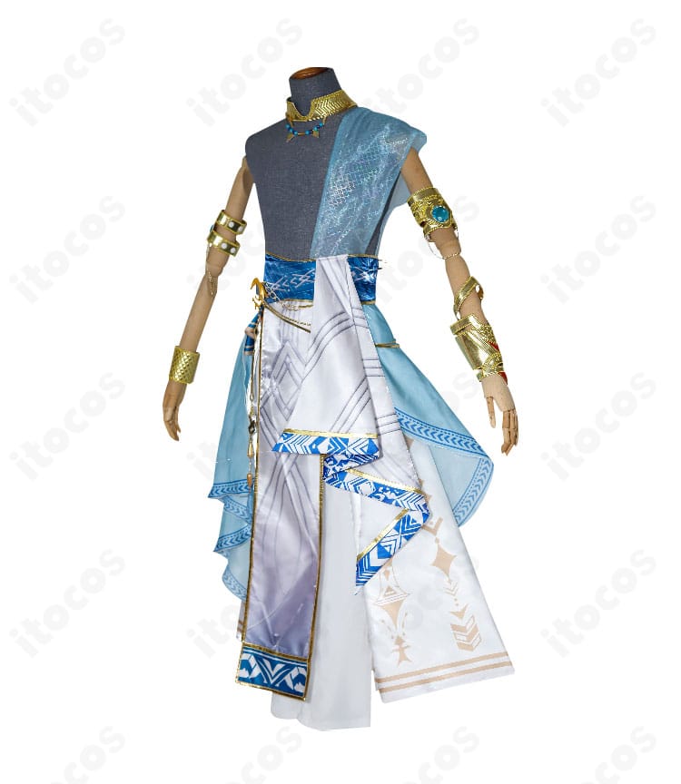 側面から見たホムラ衣装のレイヤー構成と装飾バランス