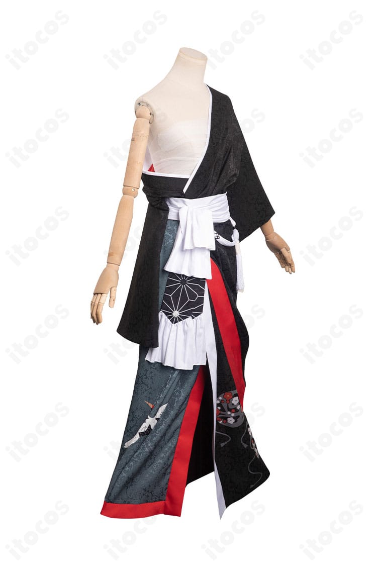 ファイナルファンタジーXIV 夜鶴胴着 コスプレ衣装の右側面。袖口や腰回りの装飾ディテールを強調した画像