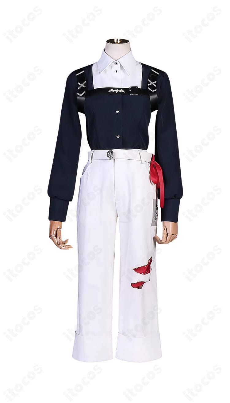 インナー（内搭）前面ディテール。胸飾りや前立ての配置と質感を近接で撮影