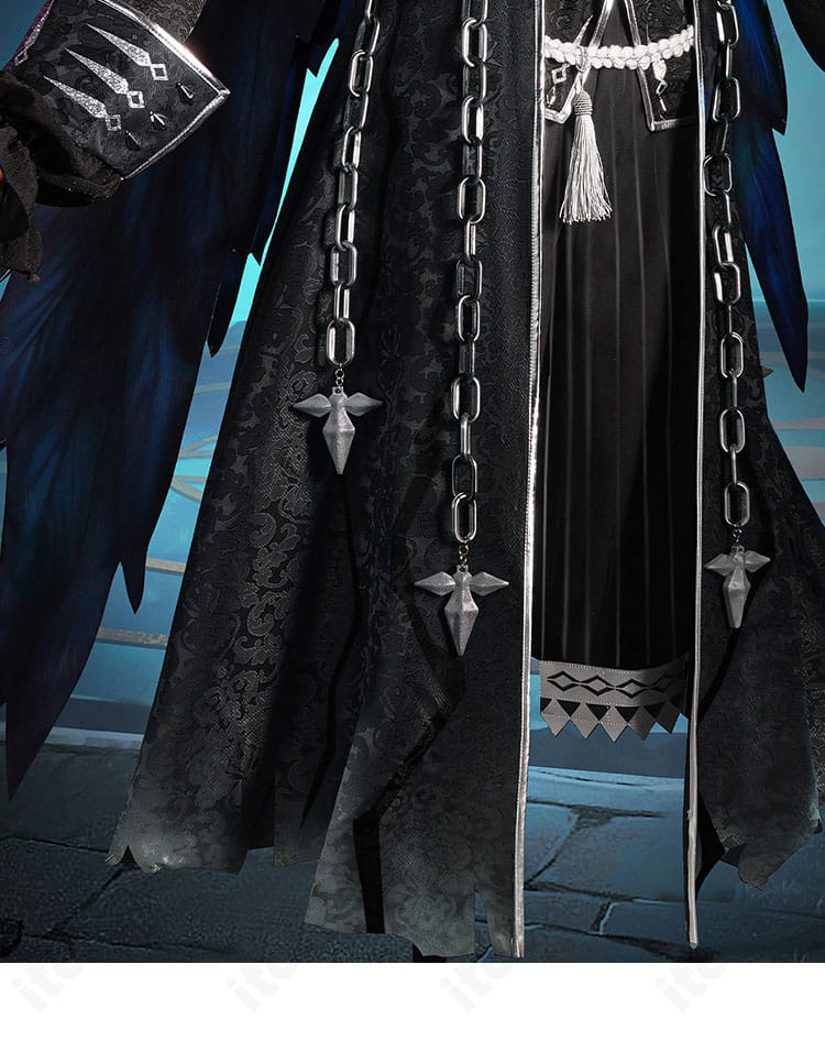 裾（衣摆）の装飾と縁取り。仕上がりの美しさとラインの再現を表現