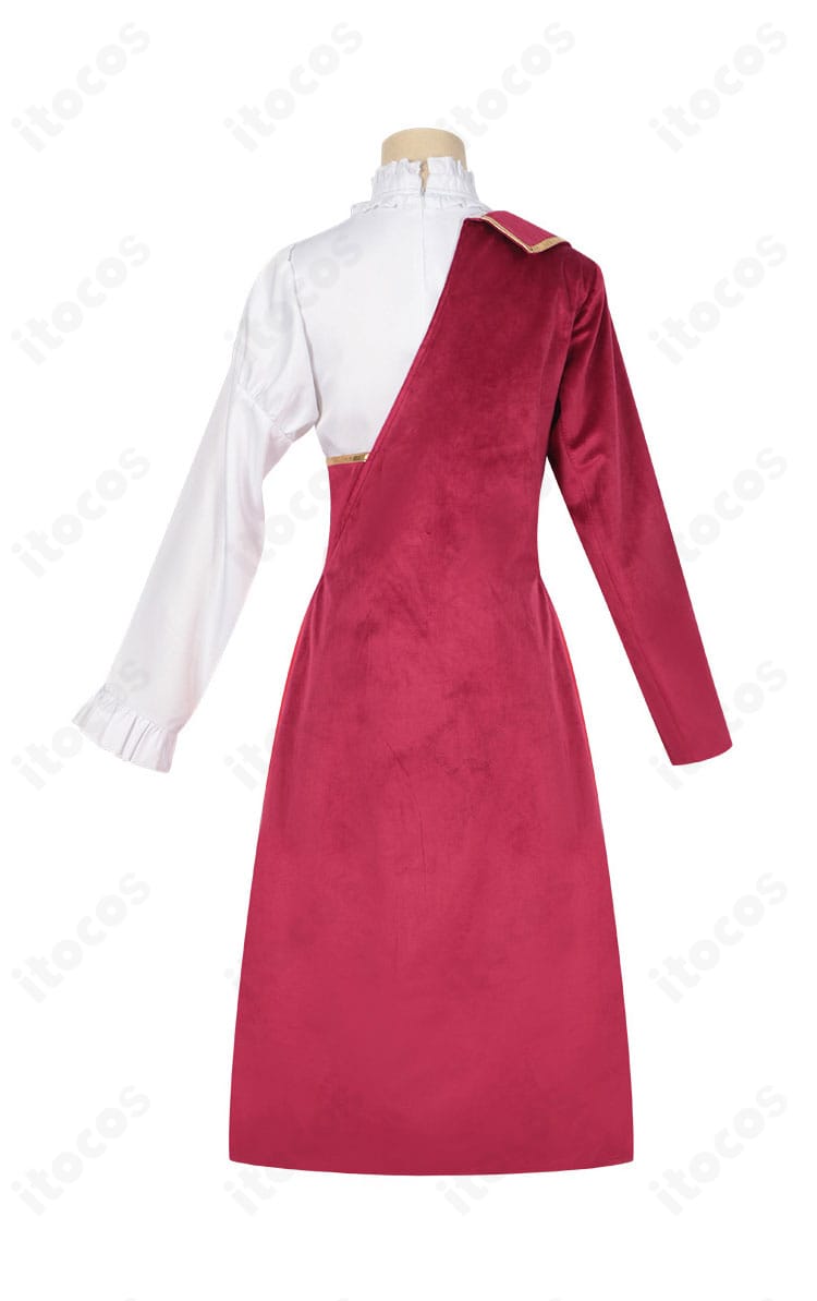 有馬かな コスプレ衣装の背面。背中の装飾配置と縫製ディテールが分かる画像