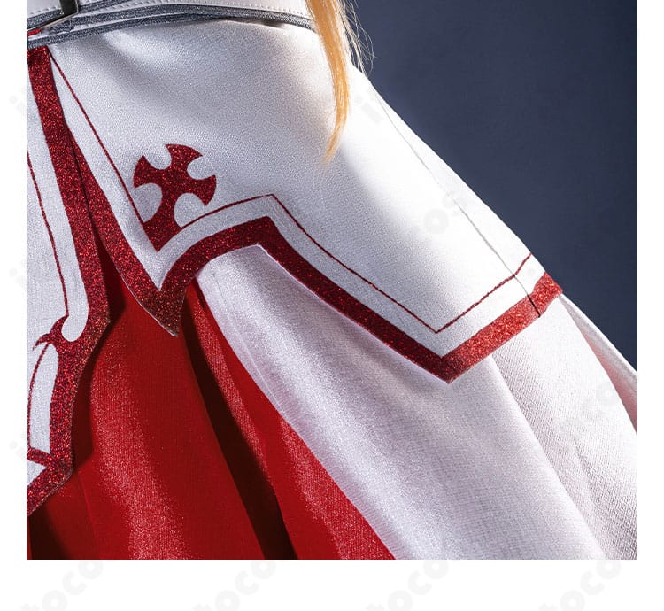 アスナコスプレ衣装の裾ディテール。スカート裾の縁取りとドレープ感の表現