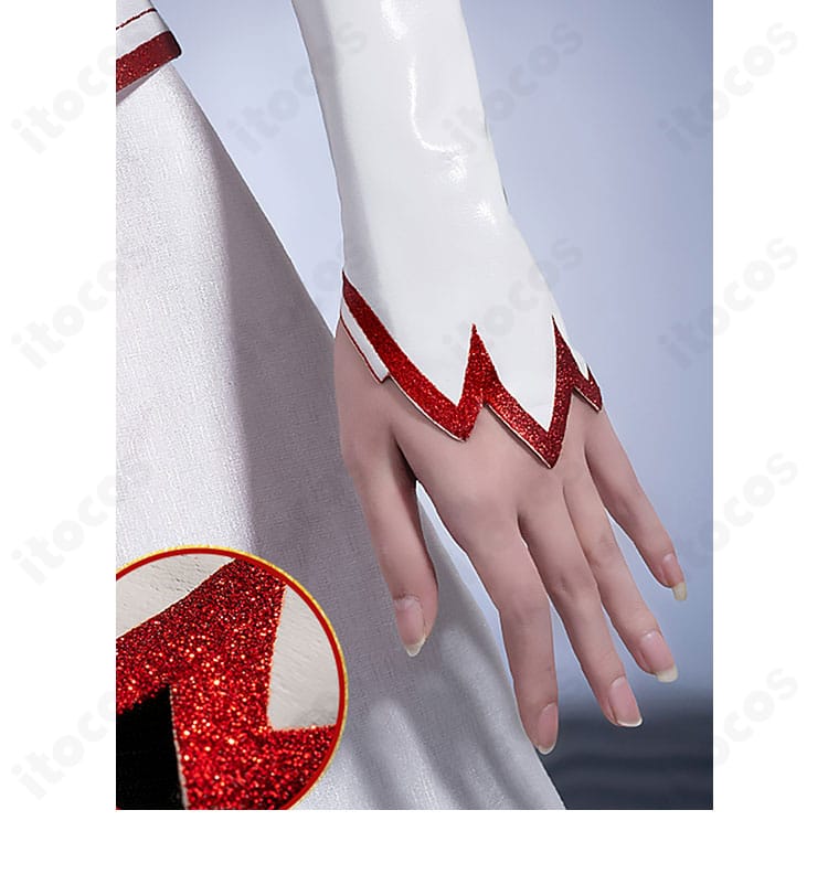 アスナコスプレ衣装の袖口アップ。カフスのラインと留め具の見え方