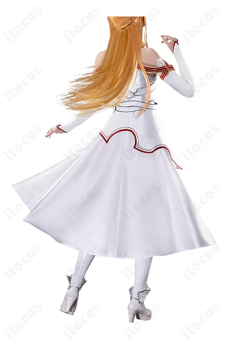 アスナコスプレ衣装の背面。背中の開閉部とスカートの落ち感を確認できる写真