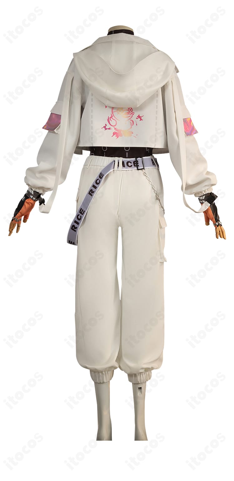 囚人（ルカ・バルサー）Rice衣装の背面。ヘッドホンや背面装飾のディテールを強調