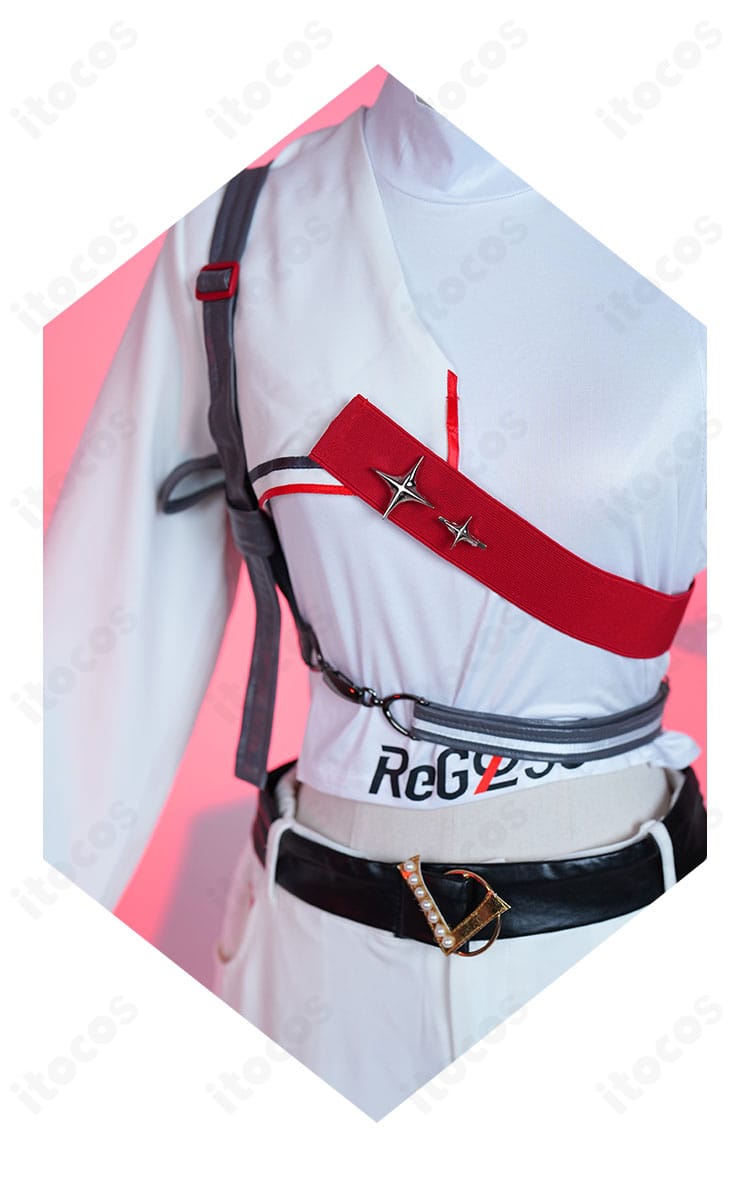 一条莉々華コスプレ衣装の胸元装飾クローズアップ。胸飾りの配置と繊細なディテールが分かる詳細画像。