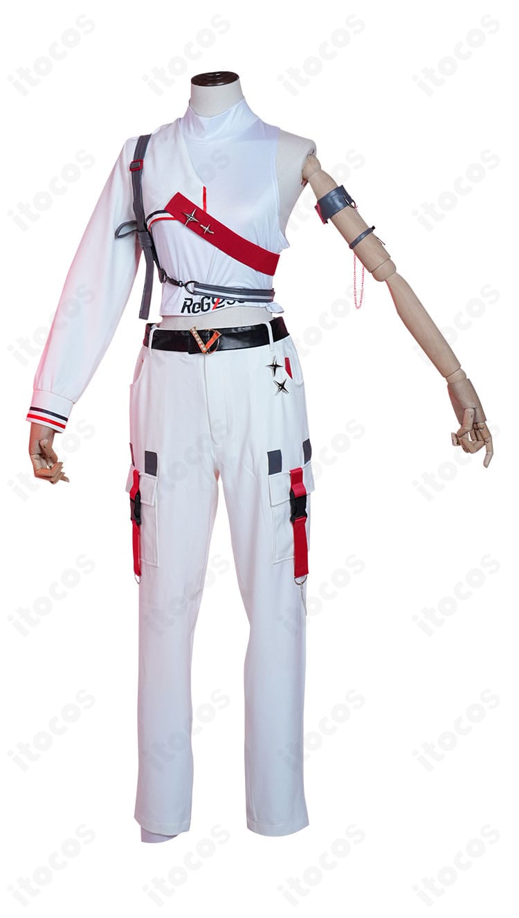 一条莉々華コスプレ衣装の正面全身カット。ジャケットとインナー、ボトムのバランスが分かるフロントビュー。