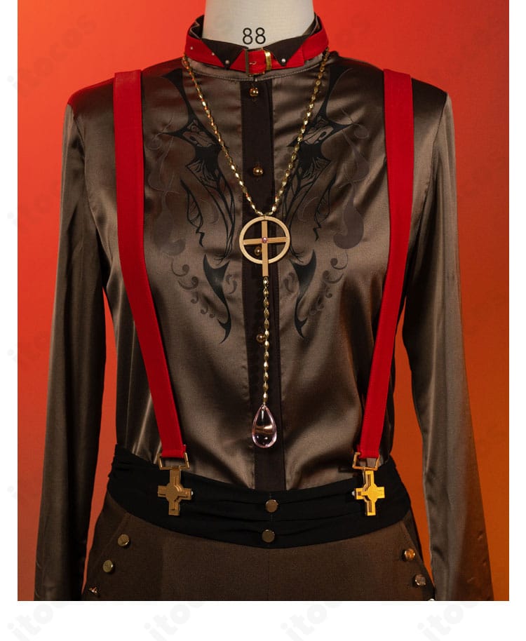 襟部の意匠と留め具の配置。首周りのバランスが分かる近接カット