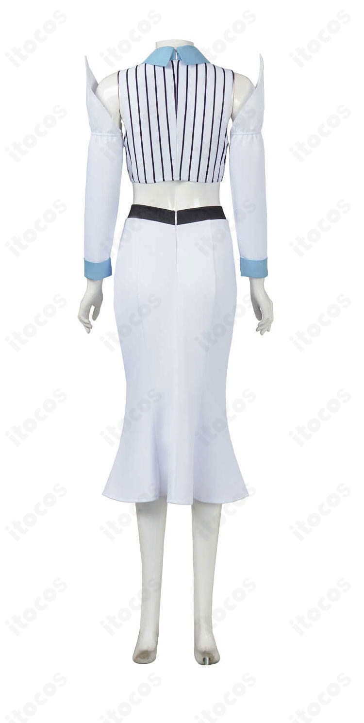 BLEACH 井上織姫 虚圏編白装束コスプレのバックビュー全体。長めのスカートラインが分かる画像