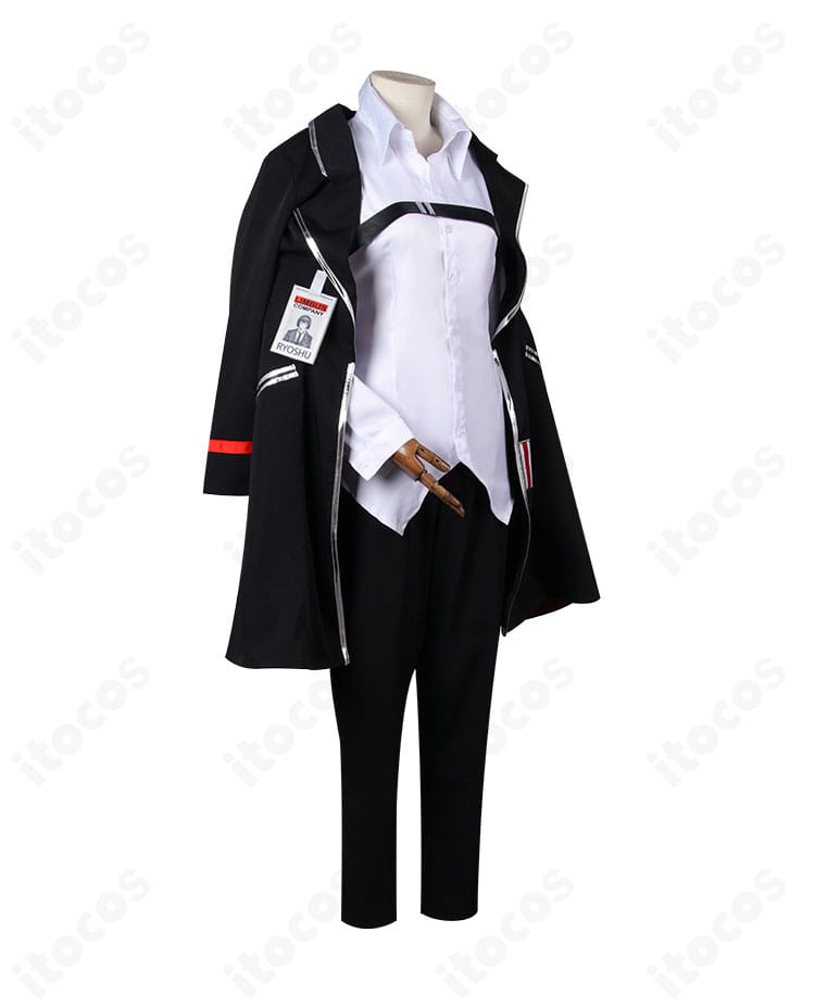 Limbus Company リョウシュウ コスプレ衣装の側面写真。コートのラインとパンツのテーパードがわかる