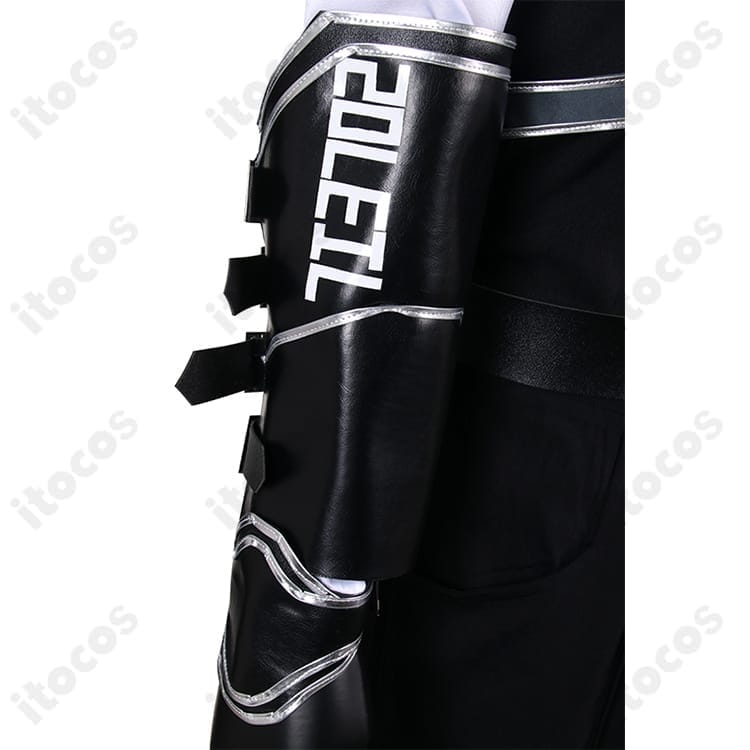 ムルソーのスーツ風制服を高再現。手鎧・手袋付きで撮影映えするコスプレ衣装 - 5枚目の画像