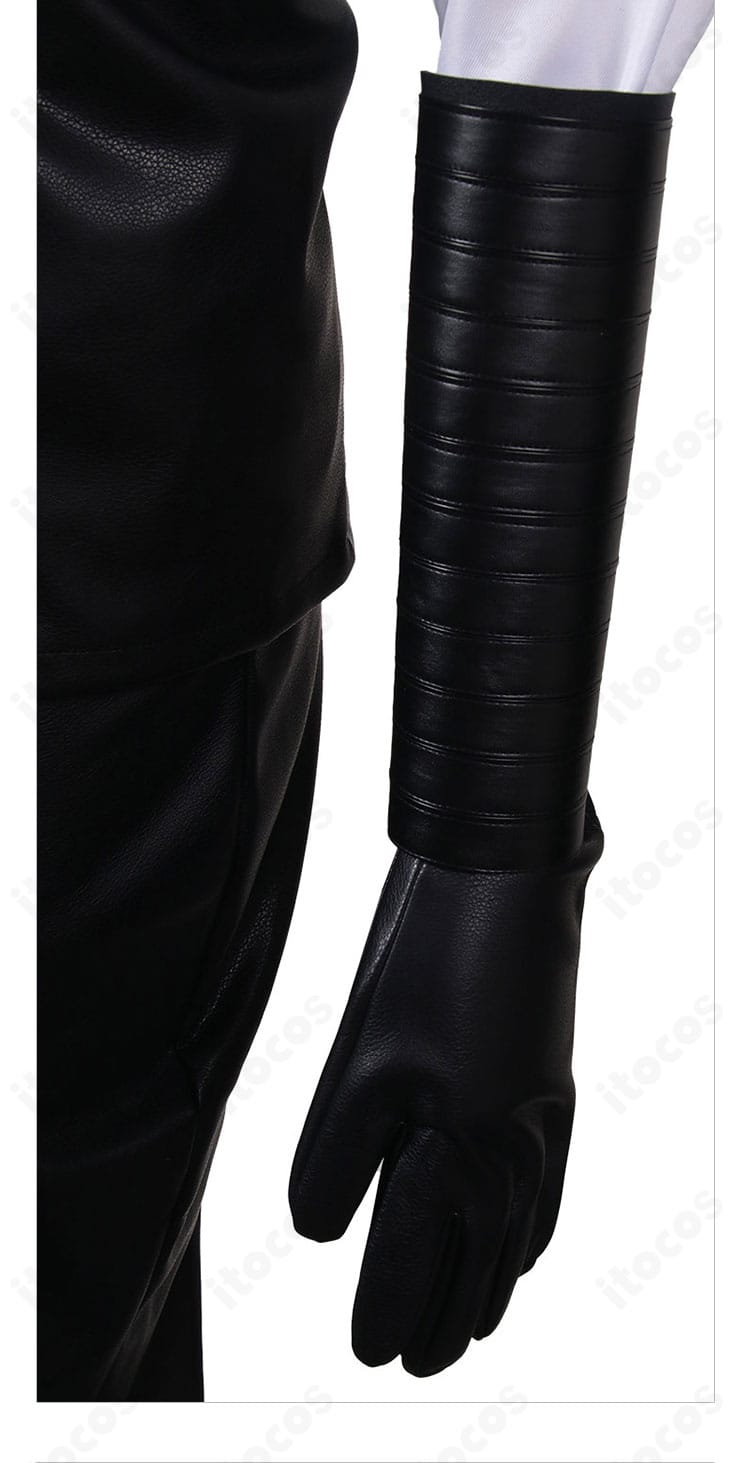 Limbus Company グレゴール コスプレ衣装 手袋と手甲のディテール。手元の装甲意匠と質感を強調