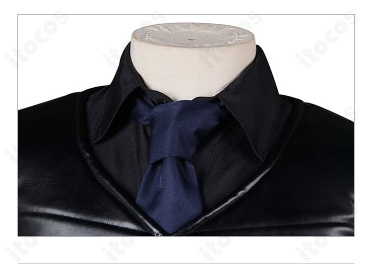 襟元とネクタイのクローズアップ。シャツの台襟形状とネクタイ結び目、胸元のバランスを強調したディテール撮影。