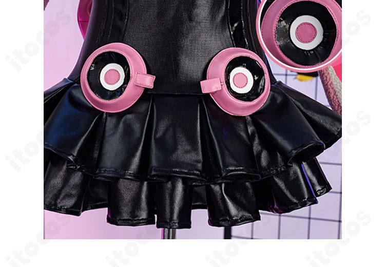 ラッキー・クロエ 衣装 スカート装飾のクローズアップ。フリル、リボンの質感と立体感がわかる画像。