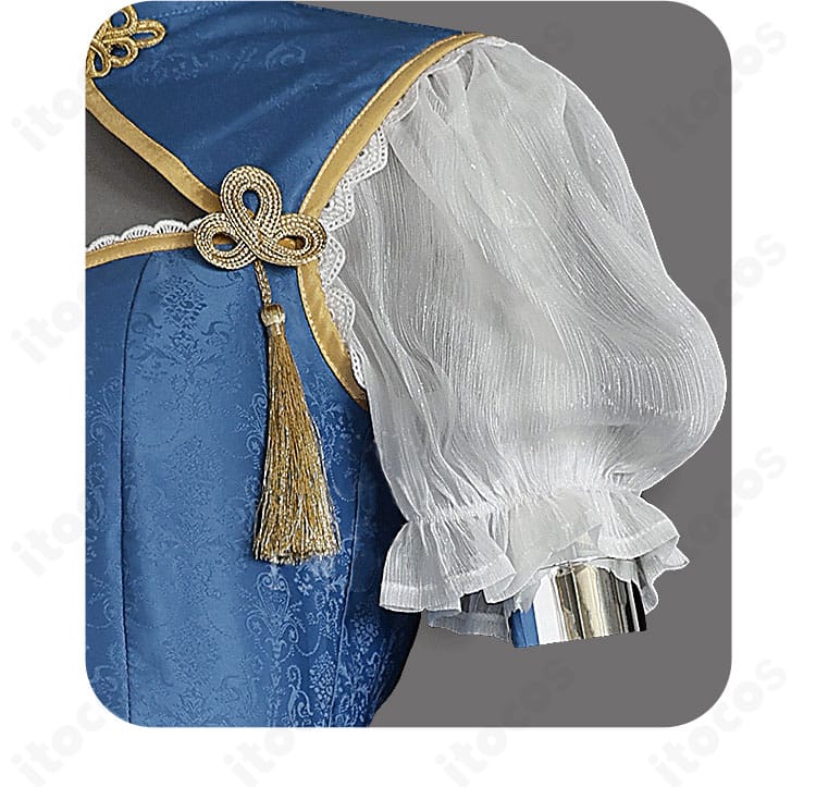 ルーシィ・ハートフィリア チャイナドレスの肩袖ディテール。縁取りと装飾の繊細な仕立て。