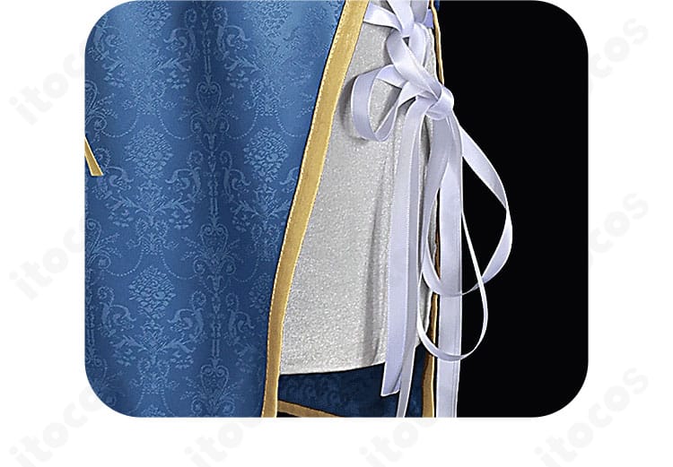 ルーシィ・ハートフィリア チャイナドレスのスカート側面。紐飾りとスリットのバランスが分かる近接写真。