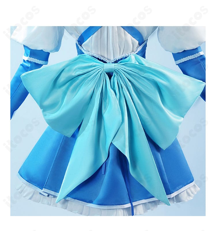 背部蝶結びのクローズアップ。結びの立体感と縫製のステッチが分かるディテール画像。