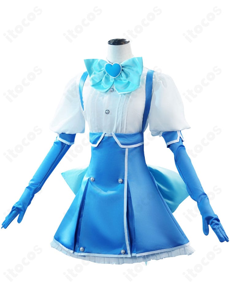 側面から見た水神小夜（マジアアズール）衣装。袖口やスカートの落ち感、サイドシルエットのディテールを確認できる画像。