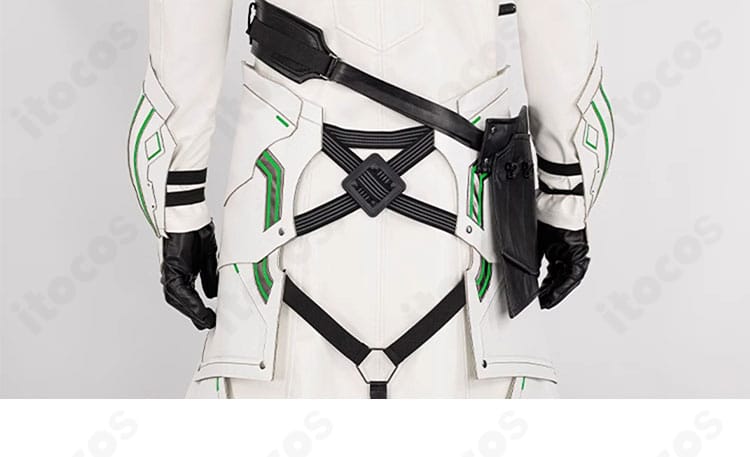 背面装飾のクローズアップ。背中のラインと意匠配置が分かる画像。