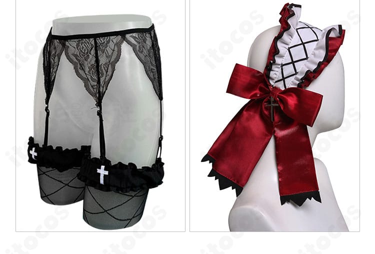 ストッキングとヘアアクセの詳細。ガーターベルトとのコーデでファッション性を演出。