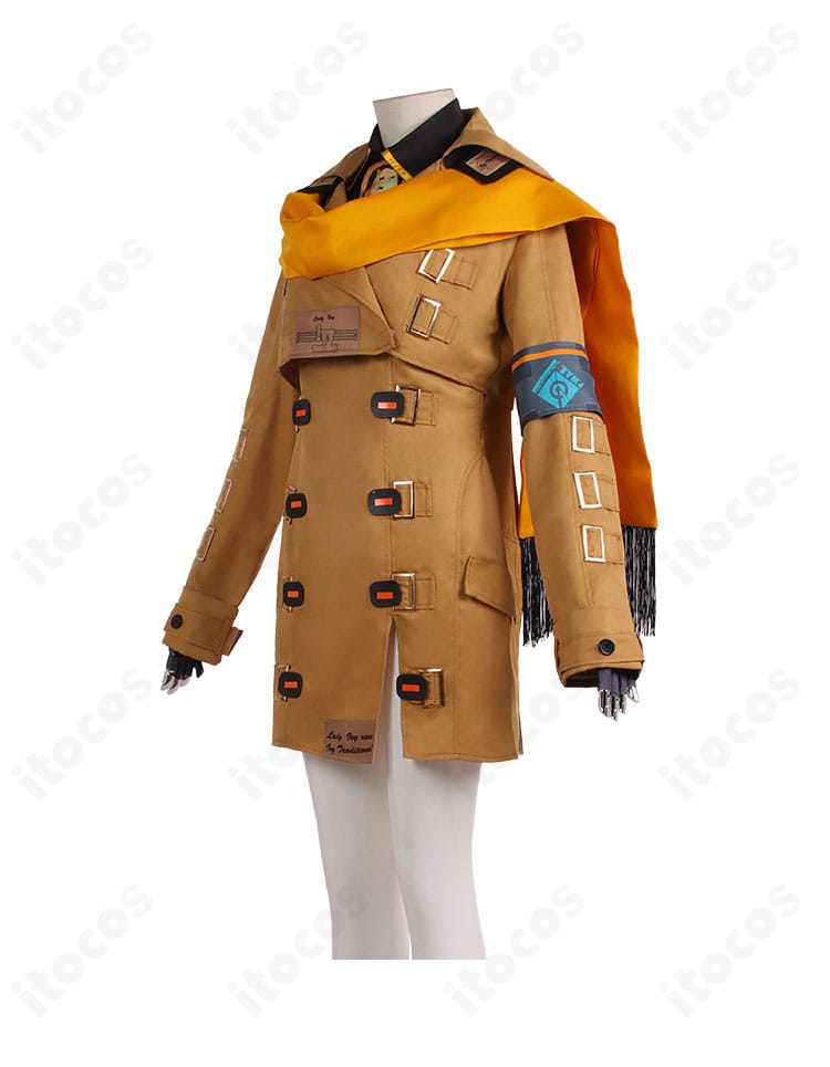 GUILTY GEAR -STRIVE- ミリア＝レイジ衣装の側面。コートの落ち感とウエストライン、袖口装飾の形状が分かる角度。