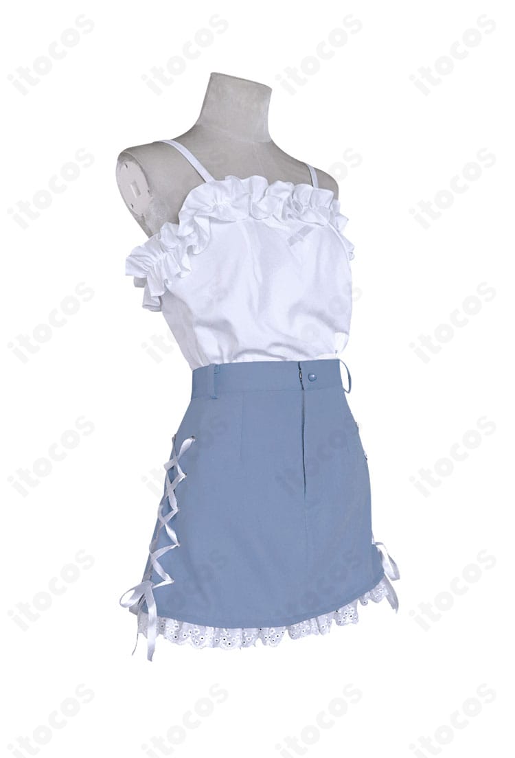 浅黄ムツキ衣装のインナー（トップス）正面ディテール。襟元や縫製ライン、意匠の配置が分かるクローズアップ。