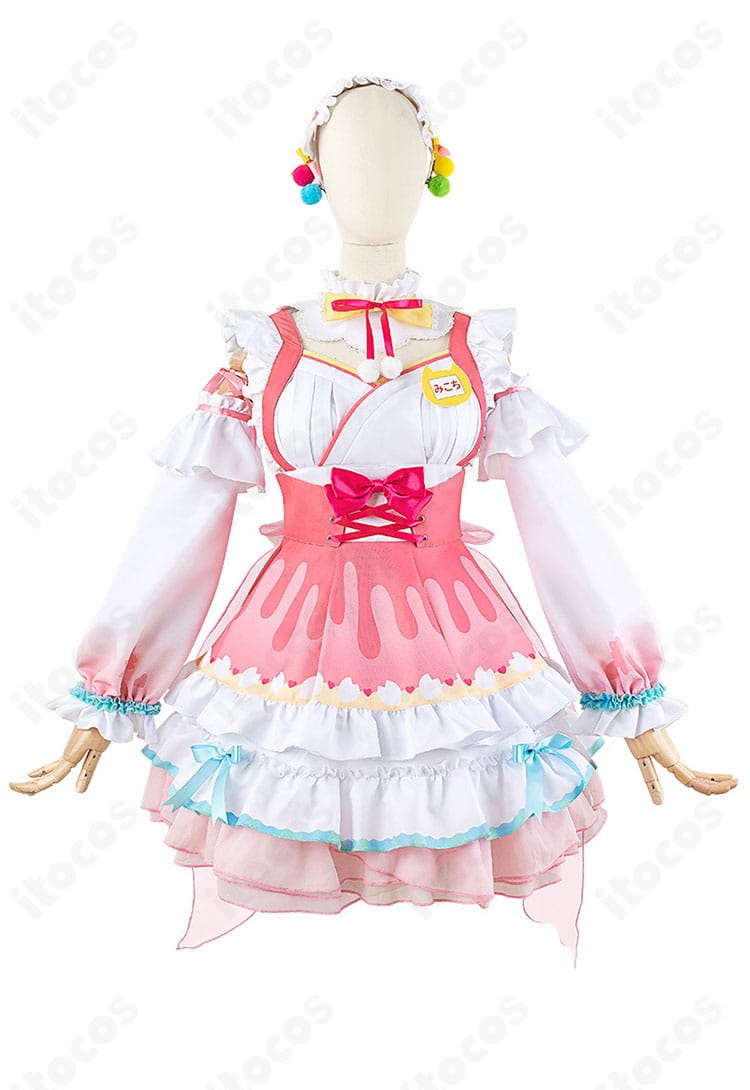 さくらみこ正月衣装コスプレの正面ディテール。襟元とリボンの配置、装飾の質感を近距離で確認できる画像。