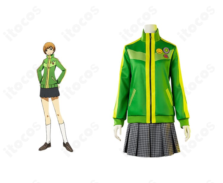 ペルソナ4 里中千枝の夏服コスプレ衣装・正面全身とキャラクター比較。色味とシルエットの再現ポイントがわかる構図