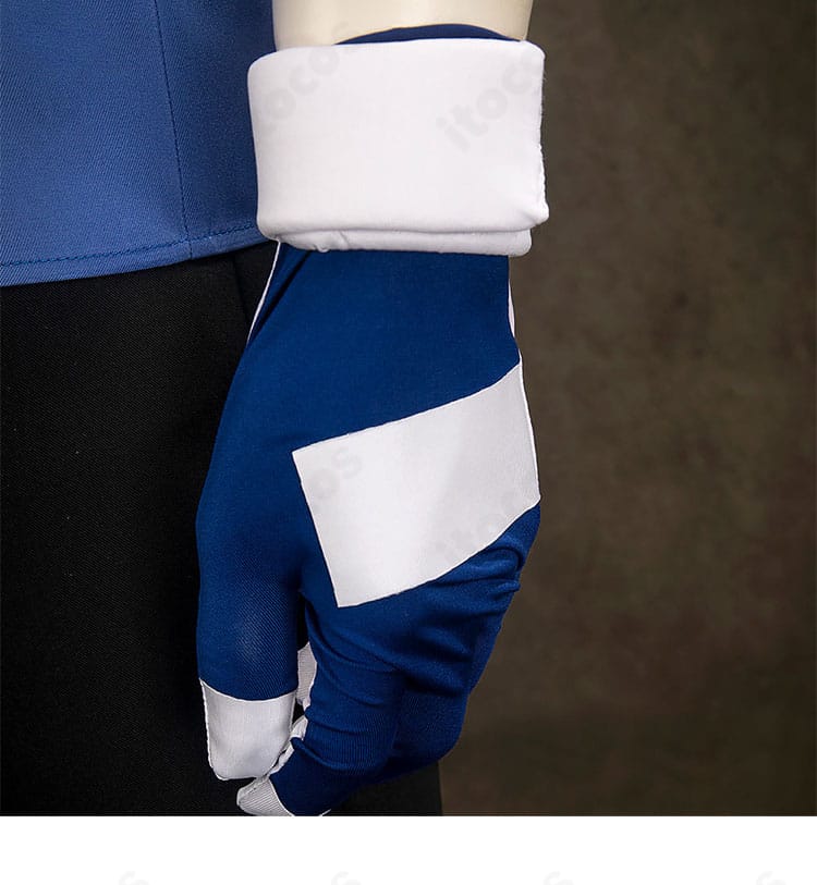 手袋の質感ディテール。素材のマット感と指先の曲げやすさを示す。