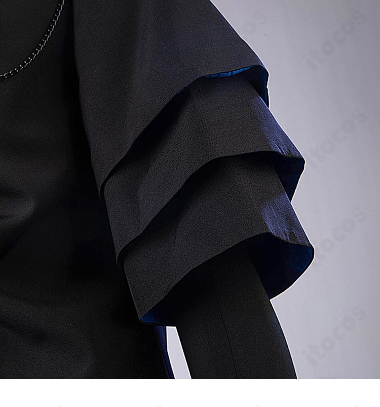 シャツ袖口の細部。カフスの縫製と装飾が丁寧に仕上がったディテール