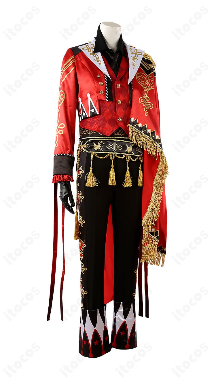 エース・トラッポラ プレイフル・ドレス右側面。マントの落ち感と袖のライン、側面シルエットの美しさを強調。