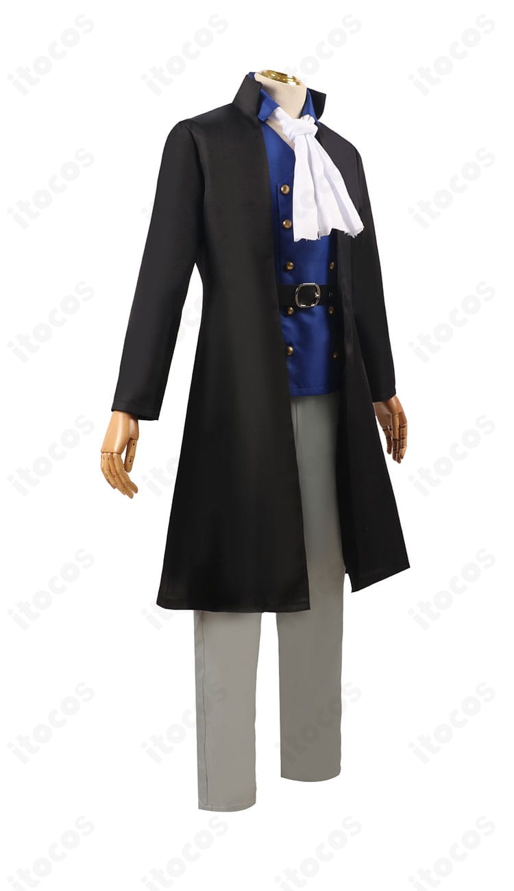 ONE PIECE サボ衣装のサイドビュー。横から見たコートのシルエットとスカーフのボリューム感を確認可能。