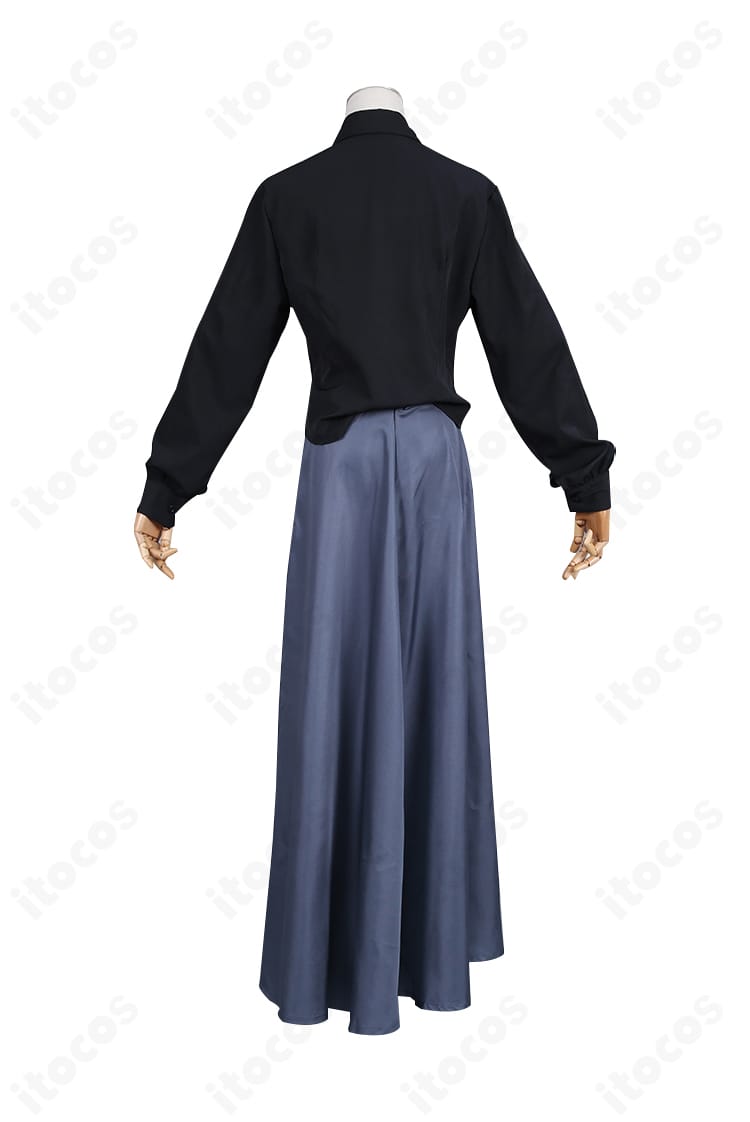 山田リョウ コスプレ衣装の左側面。袖と裾のライン、立体的なフォルムが分かるアングル