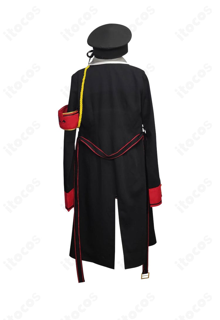 ブルーアーカイブ 丹花イブキ衣装の背面。コートのバックベルトと裾の広がり、装飾配置を確認できる写真。