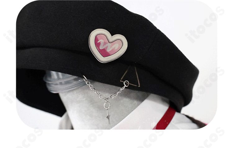 青柳冬弥 コスプレ衣装 帽子の装飾クローズアップ。形状と意匠を忠実に再現したポイント。