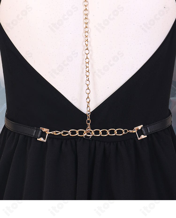 『恋と深空』主人公ワンピースの背面装飾ディテール。刺繍風意匠と精緻な仕上がりを強調した写真