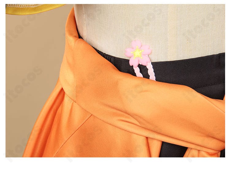 パンツウエスト部分のディテール。ステッチと装飾の近接カット