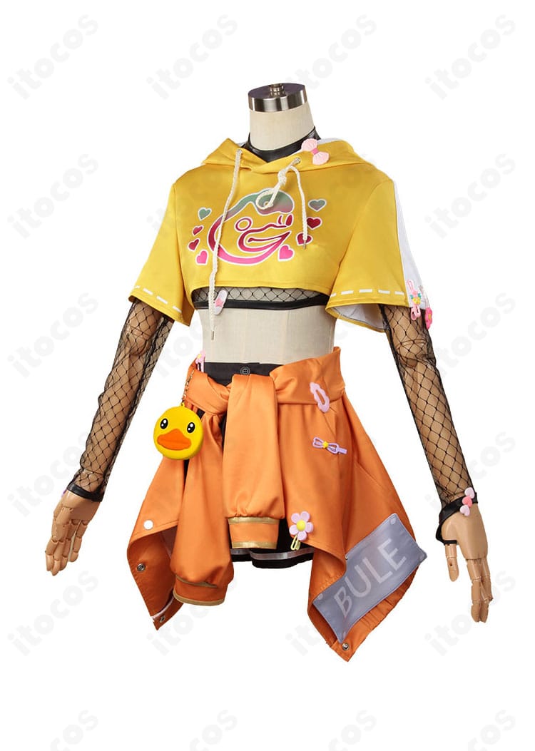 第五人格 調香師B.Duck「Buffy」コスプレ衣装の側面。外套ラインと装飾のディテールが分かる写真