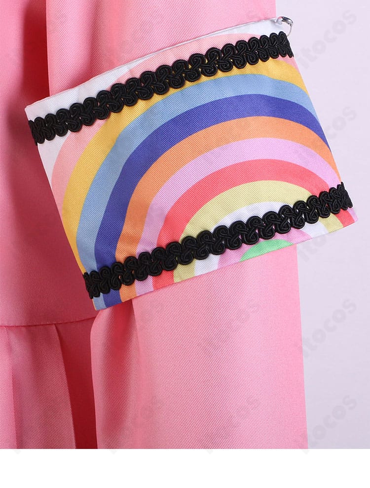 中須かすみ衣装の肩袖装飾アップ。縫製の仕上げとエッジの美しさを強調。