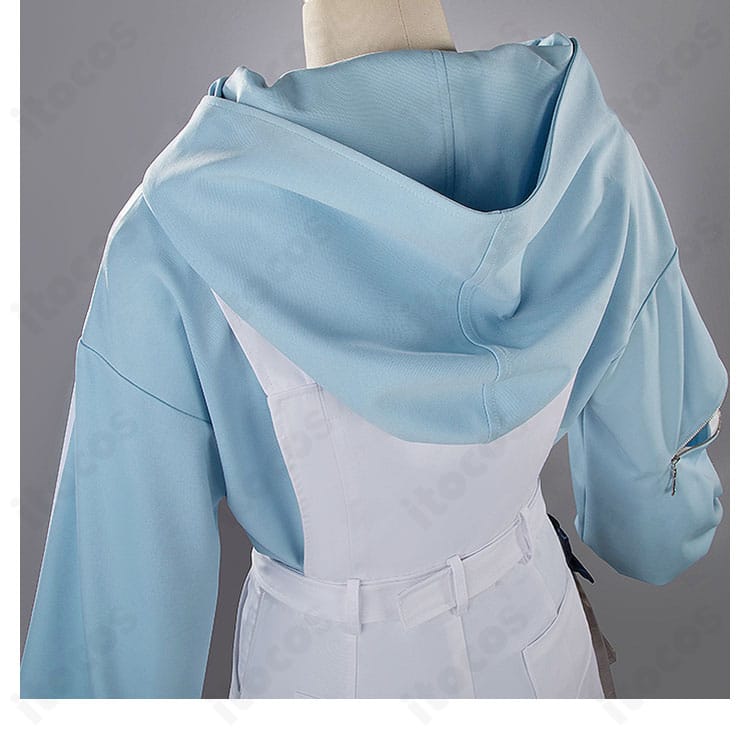 帽子の装飾ディテール。キャラクター性を強める意匠と質感の近接写真。