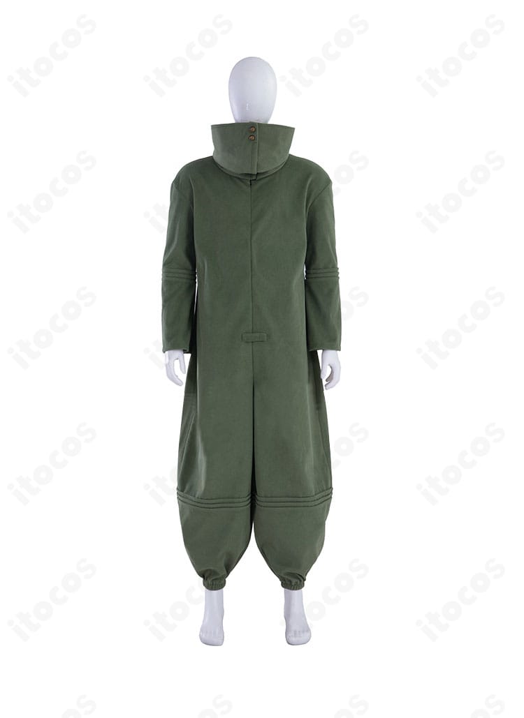 アローン衣装の正面ディテール。胸元の装飾やステッチなど精密な再現ポイントをクローズアップ。