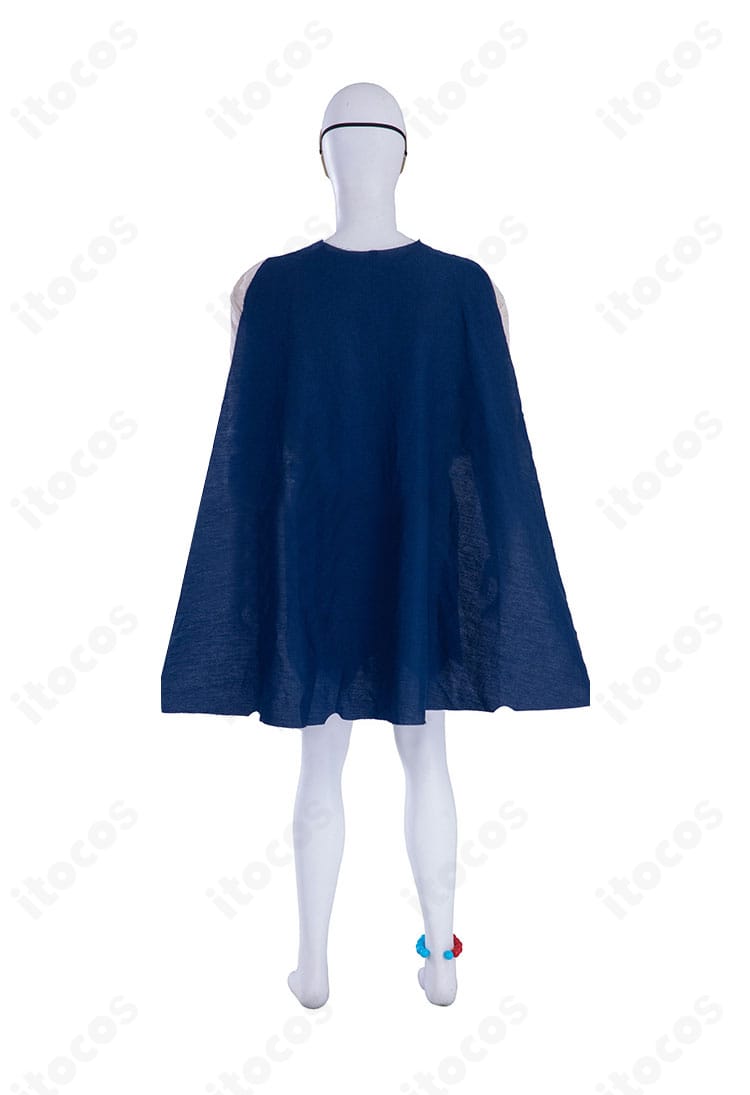 背面全体図。フード付きマントの落ち感とシルエットを確認できるリトルナイトメアIII ロウ衣装