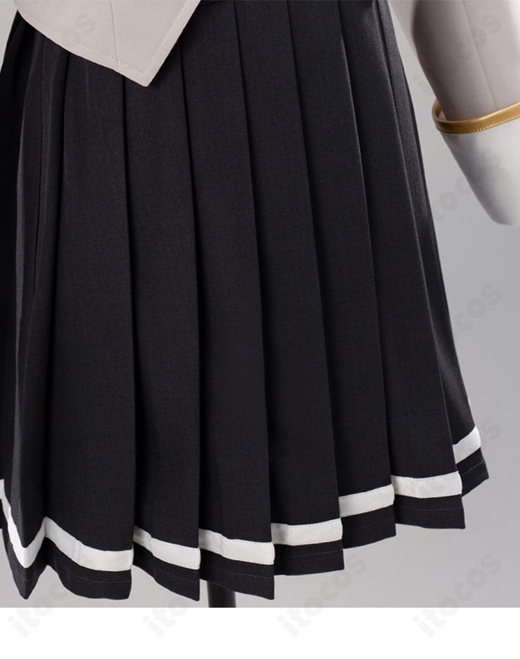 スカート装飾のディテール画像。裾のラインと装飾パターン、ドレープ感がわかる近接ショット。