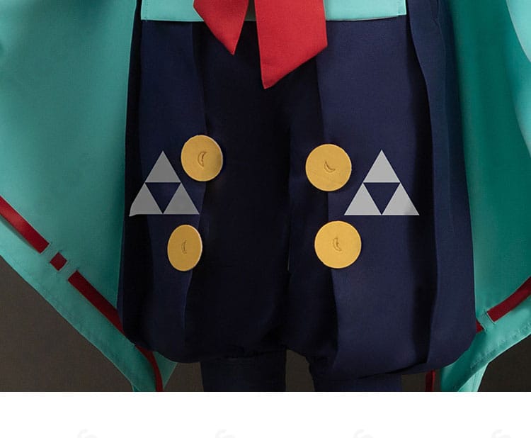 ズボンの装飾ディテール。動きやすさと陰影が映える仕立て。