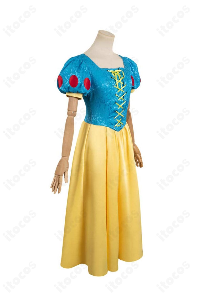 白雪姫クラシックドレス右側面。襟元や肩の装飾、刺繍風ディテールの質感が見える角度ショット。